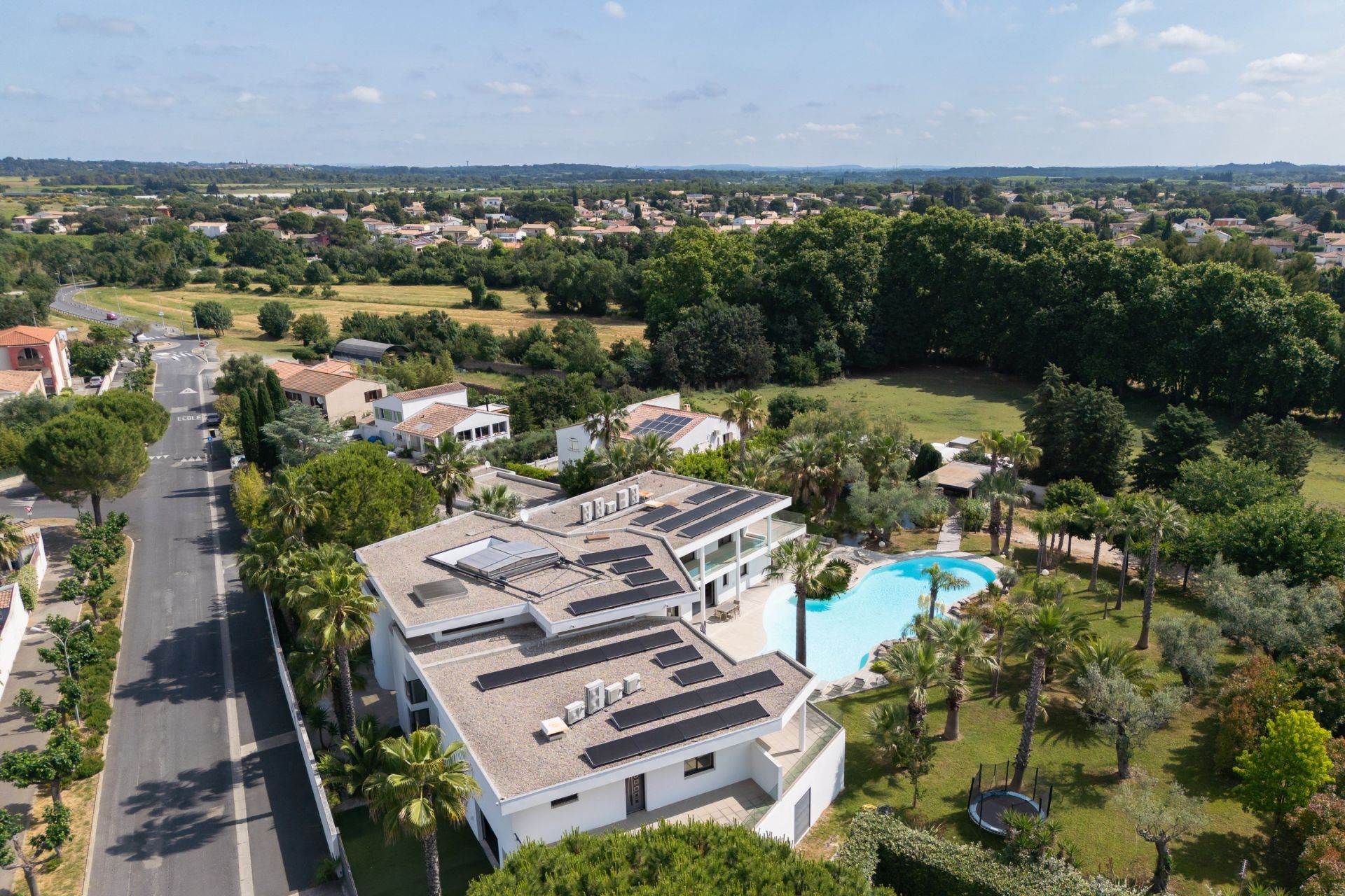 luxury property 14 Rooms for sale on BAILLARGUES (34670)