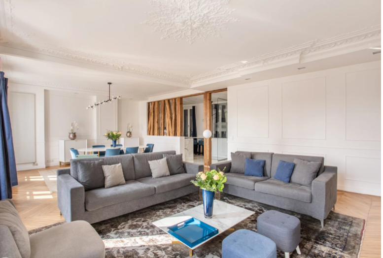 luxury apartment 4 Rooms for sale on PARIS (75001)