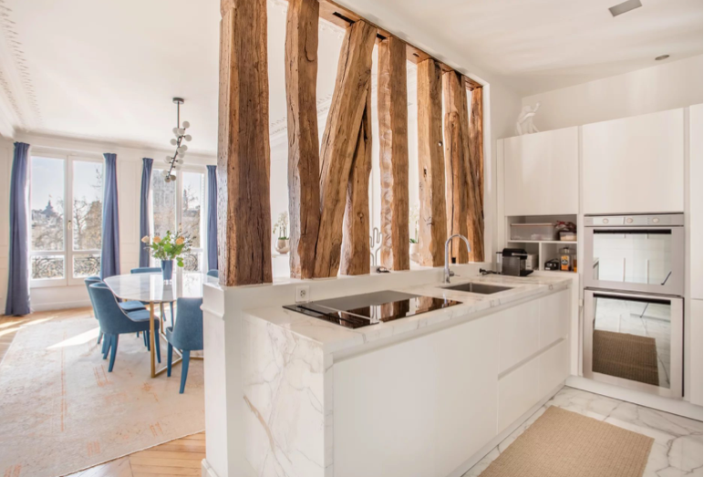 luxury apartment 4 Rooms for sale on PARIS (75001)