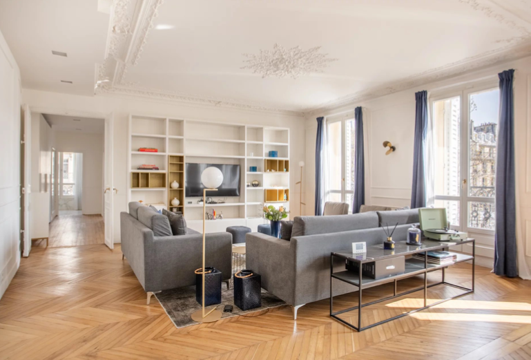 luxury apartment 4 Rooms for sale on PARIS (75001)