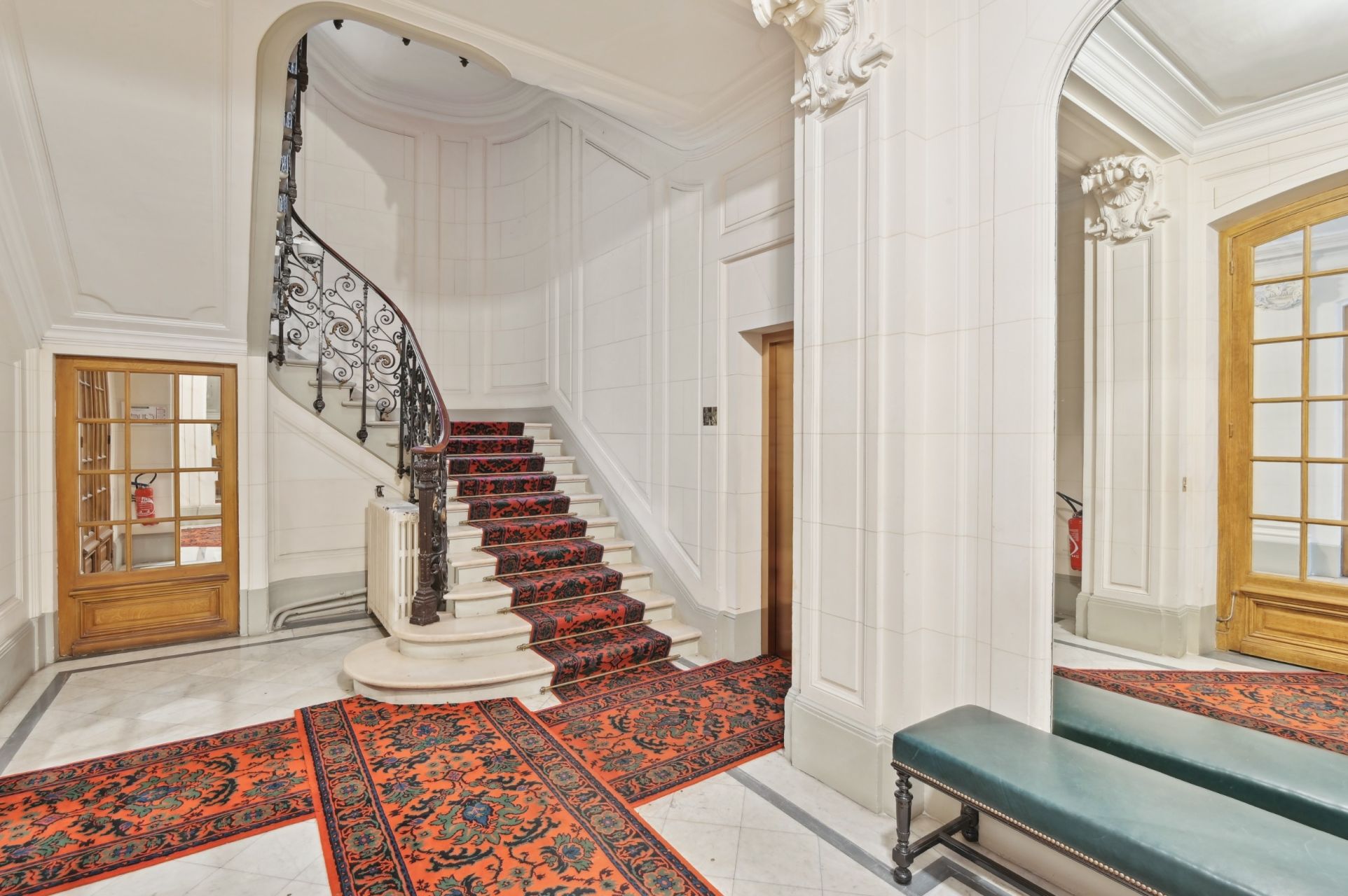 luxury apartment 5 Rooms for sale on PARIS (75007)