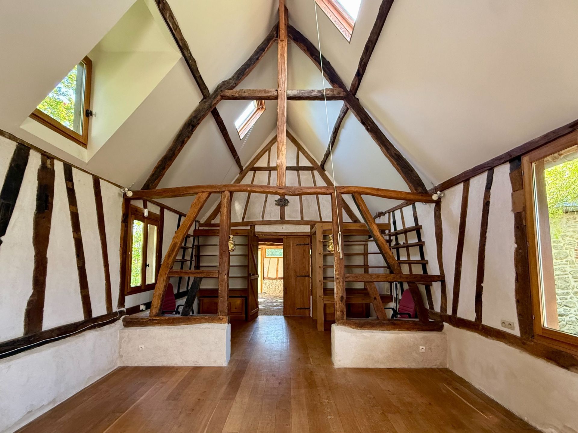 luxury house 6 Rooms for sale on HAUSSEZ (76440)