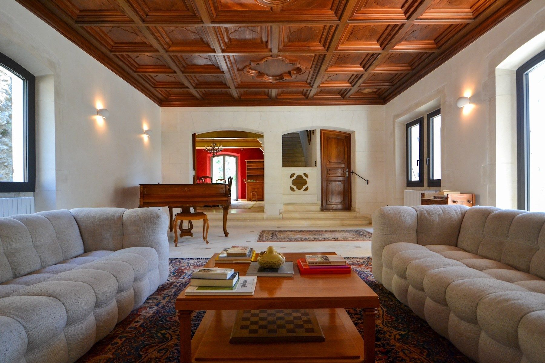 luxury house 9 Rooms for sale on BEAUCAIRE (30300)