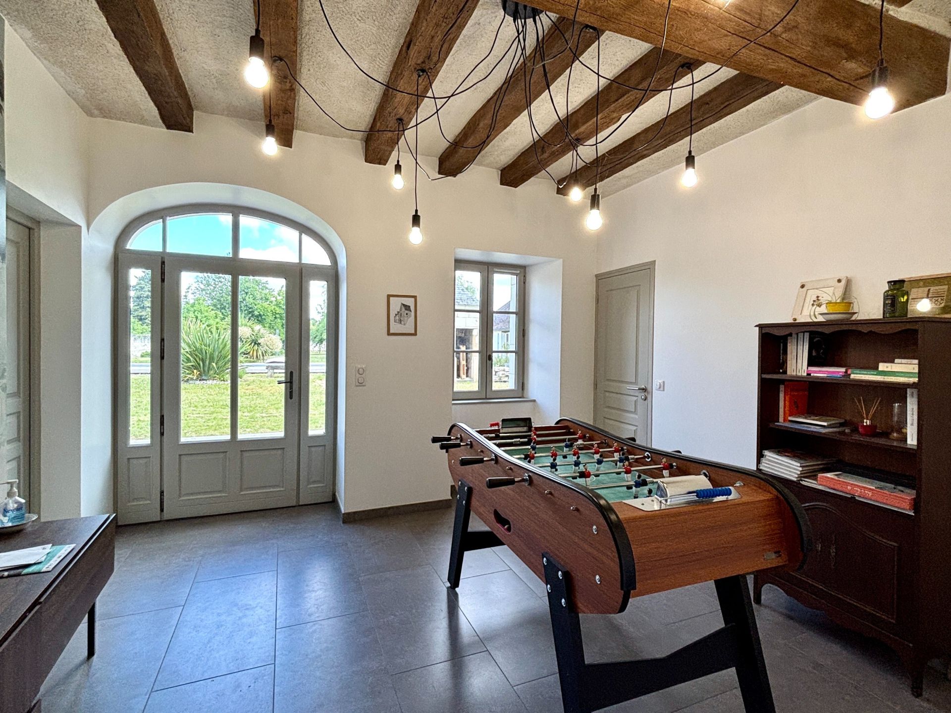 luxury house 10 Rooms for sale on BEAULIEU LES LOCHES (37600)