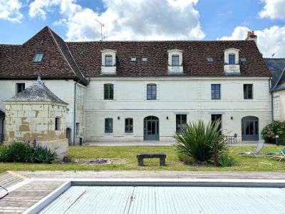 Sale Luxury house Beaulieu-lès-Loches 10 Rooms 327 m²