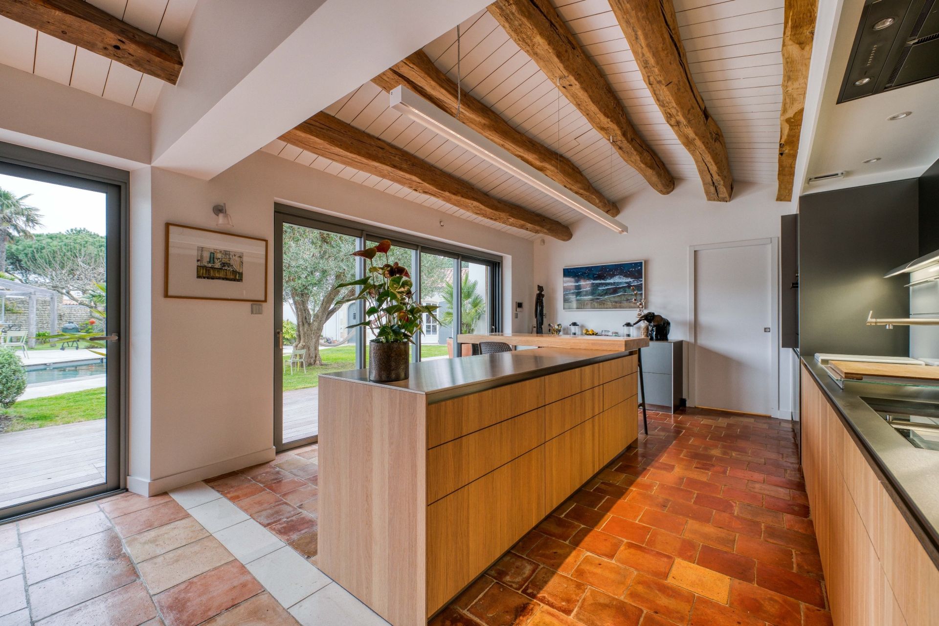 luxury house 12 Rooms for sale on LE BOIS PLAGE EN RE (17580)