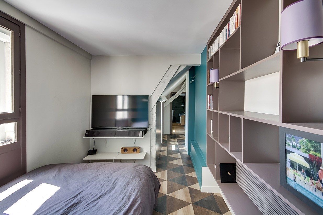 luxury apartment 2 Rooms for sale on PARIS (75004)