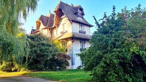 Sale Norman house Pont-l'Évêque 9 Rooms 230 m²