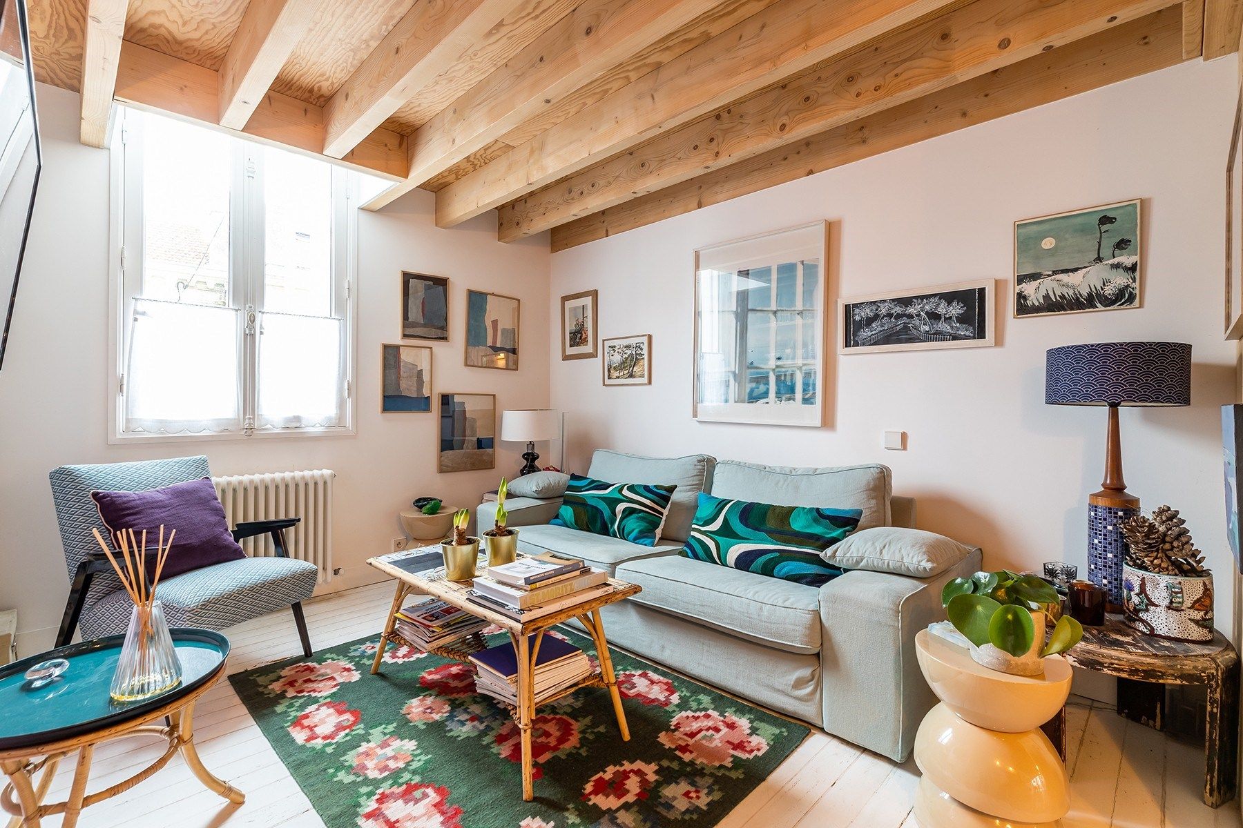 luxury house 6 Rooms for sale on BORDEAUX (33000)