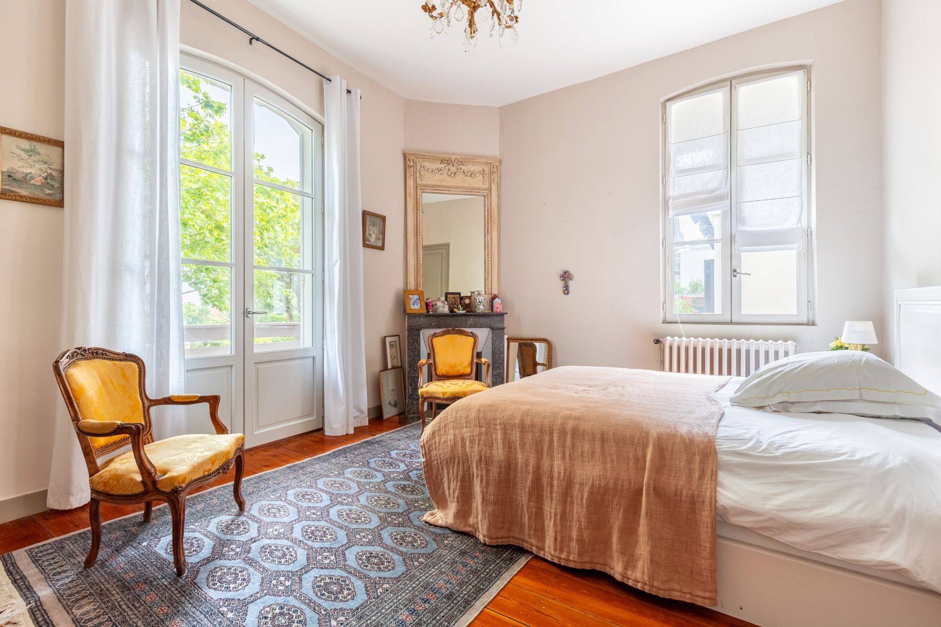 luxury house 9 Rooms for sale on ARCACHON (33120)