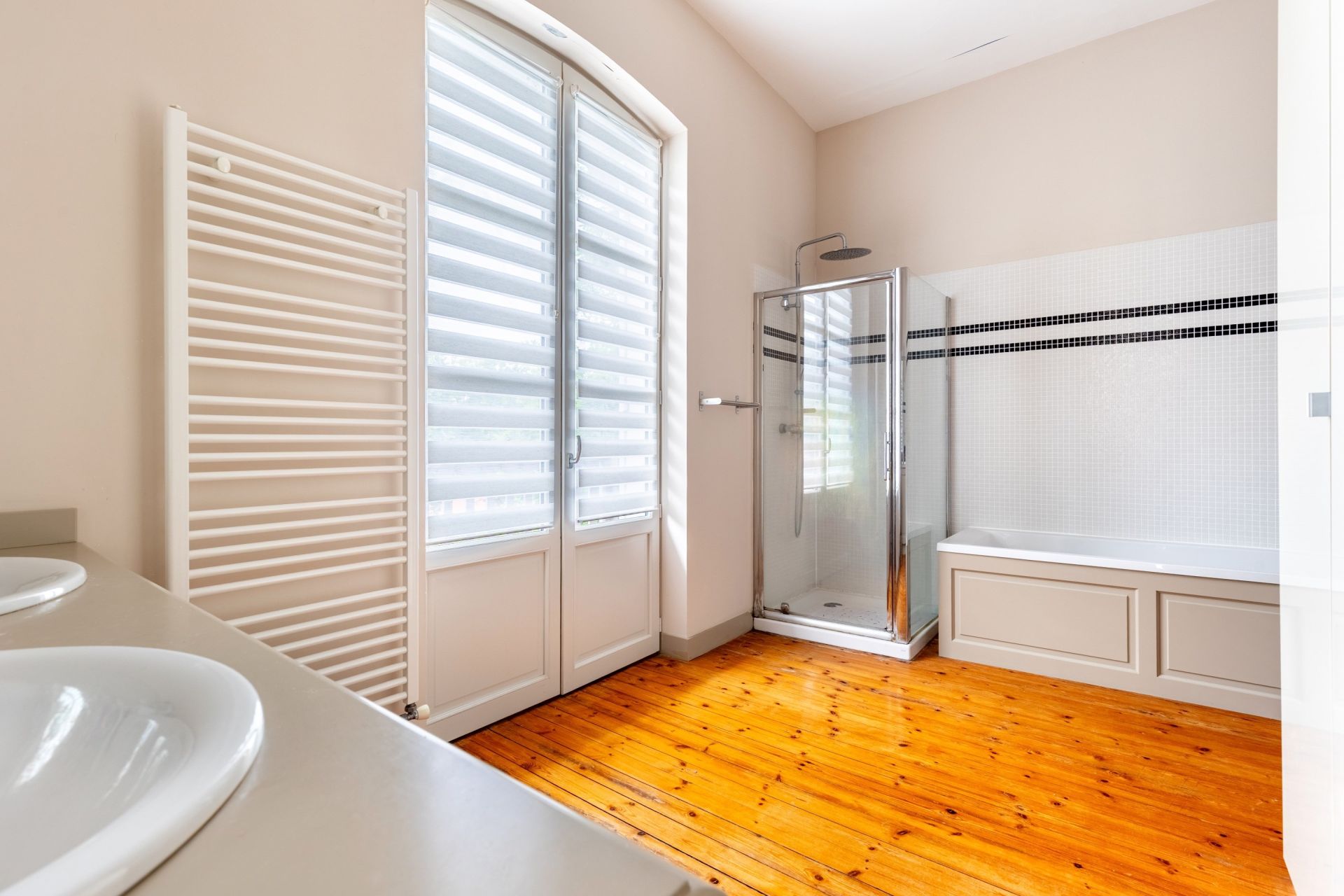 luxury house 9 Rooms for sale on ARCACHON (33120)