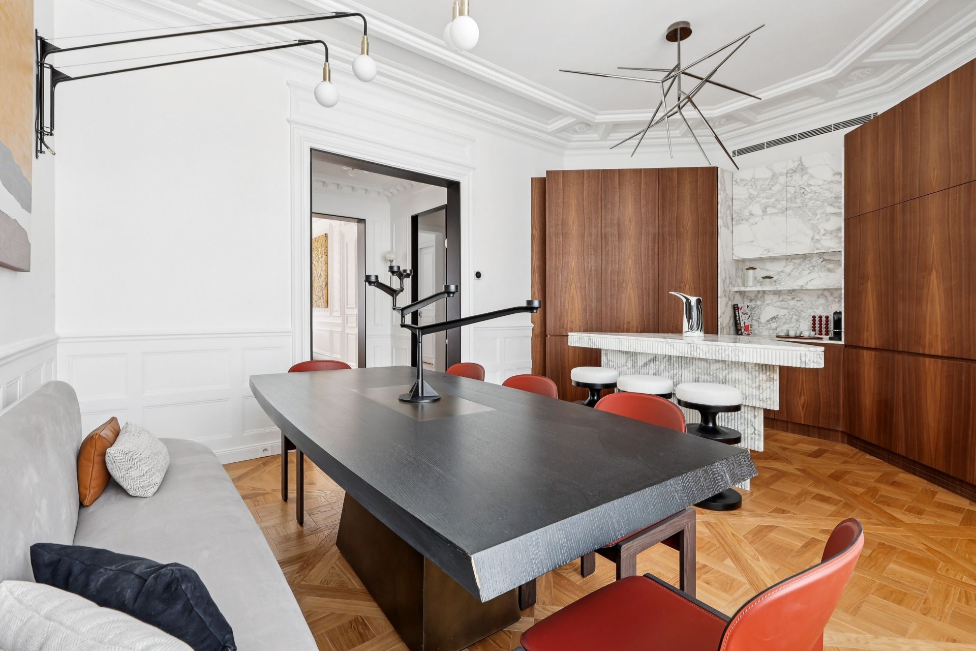 luxury apartment 5 Rooms for sale on PARIS (75008)