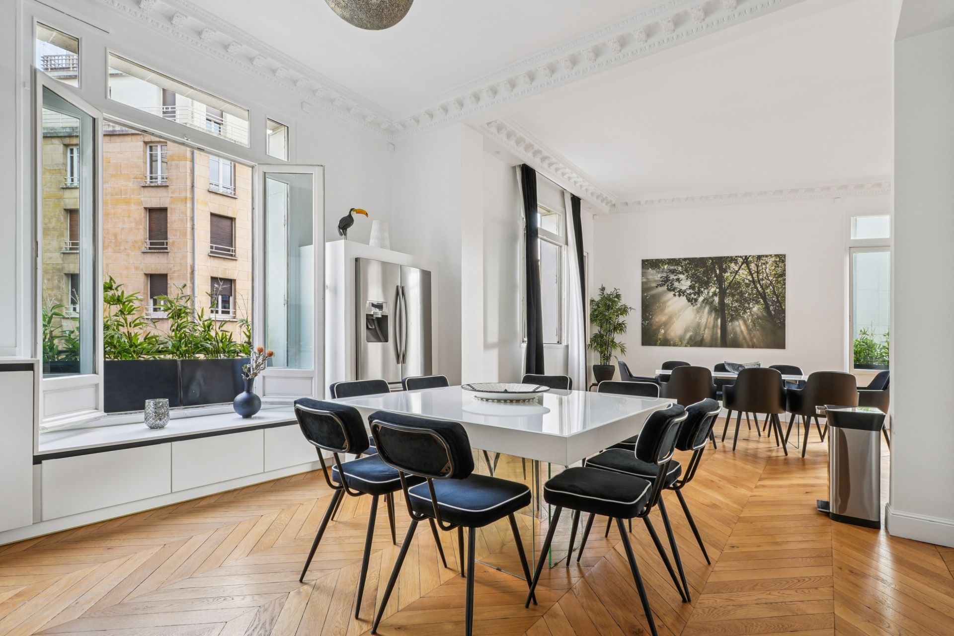 luxury apartment 7 Rooms for sale on PARIS (75016)