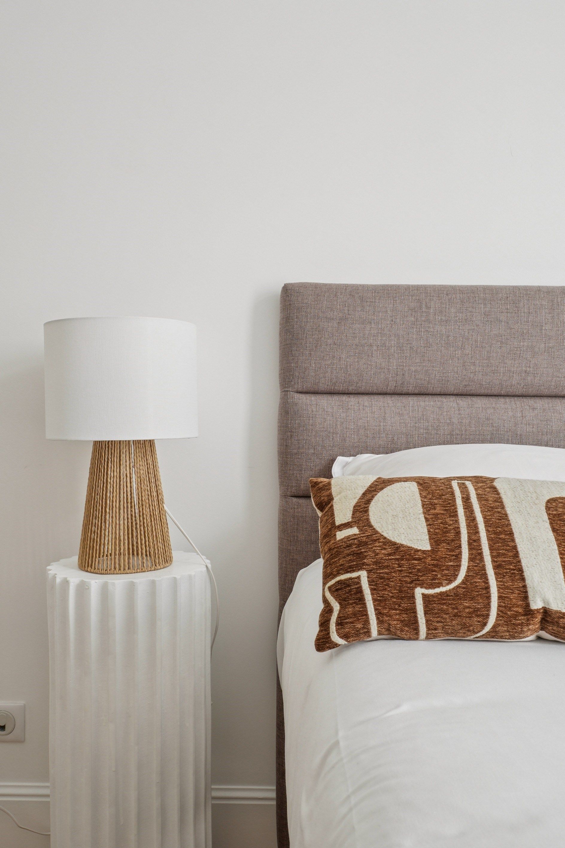 luxury apartment 7 Rooms for sale on PARIS (75016)