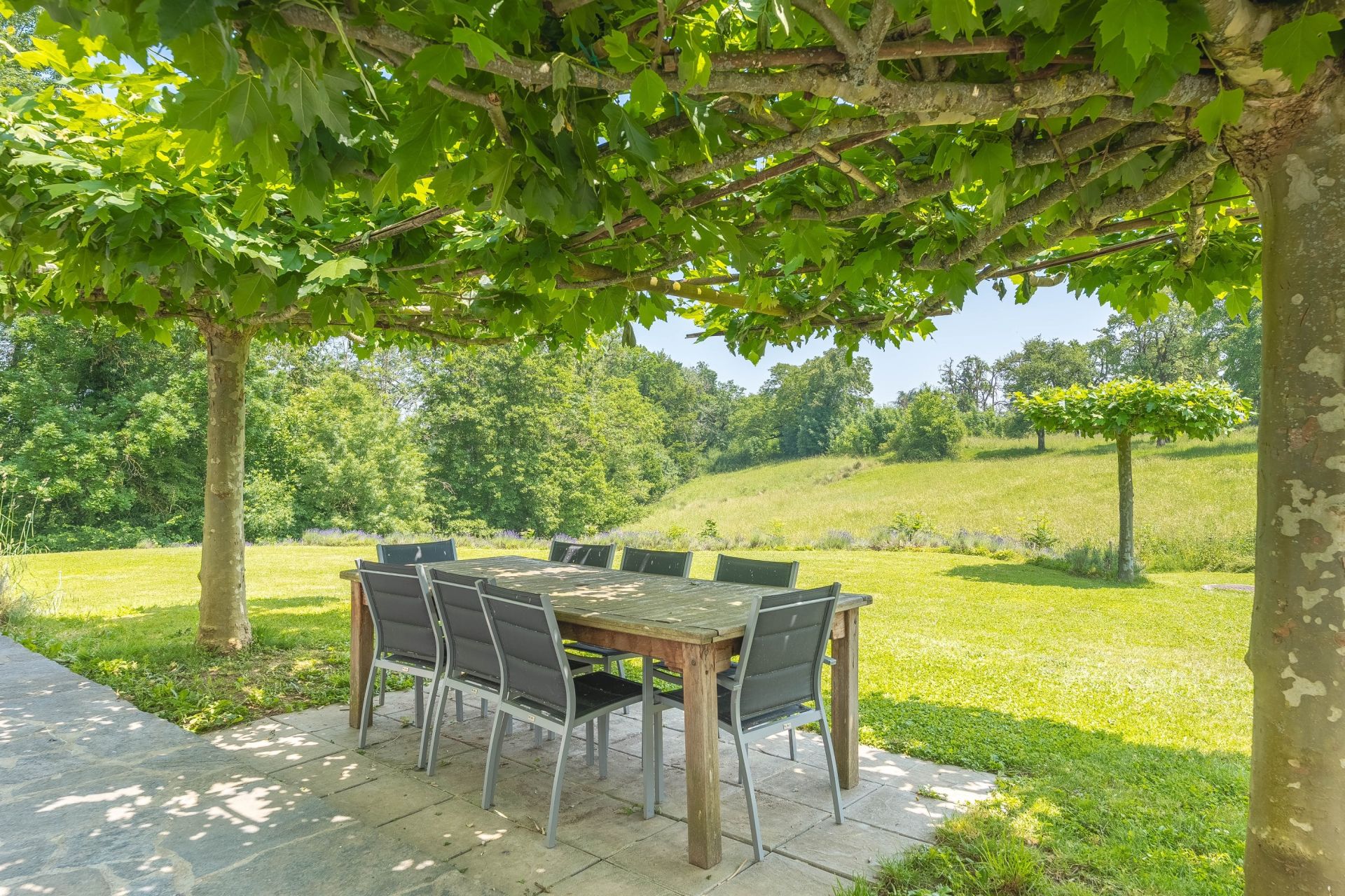 luxury house 8 Rooms for sale on DIVONNE LES BAINS (01220)