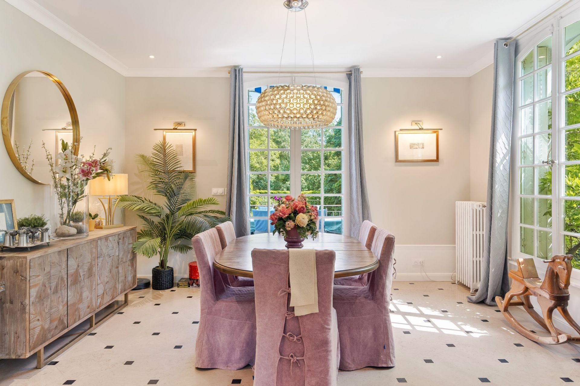 luxury house 8 Rooms for sale on DIVONNE LES BAINS (01220)