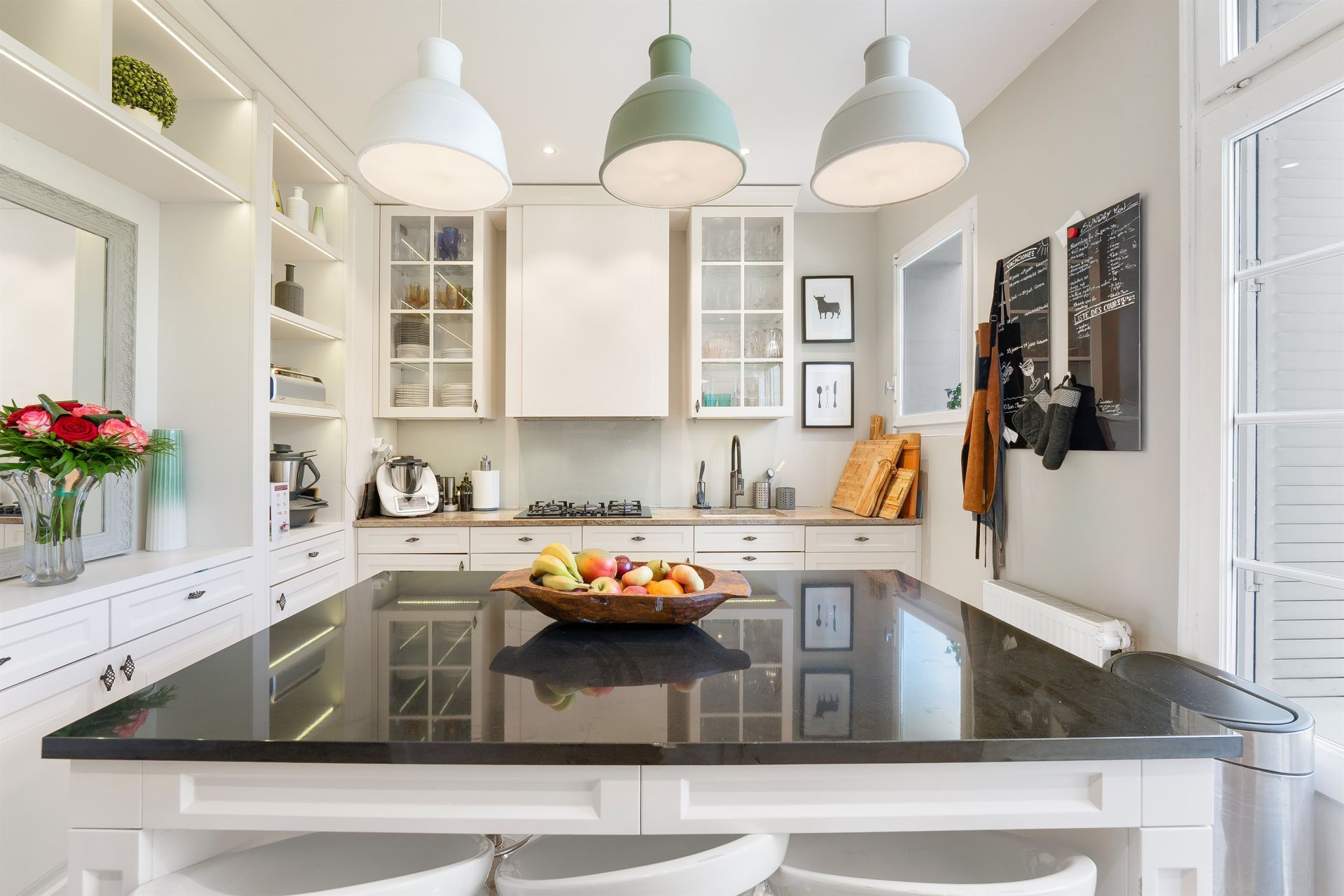 luxury house 8 Rooms for sale on DIVONNE LES BAINS (01220)