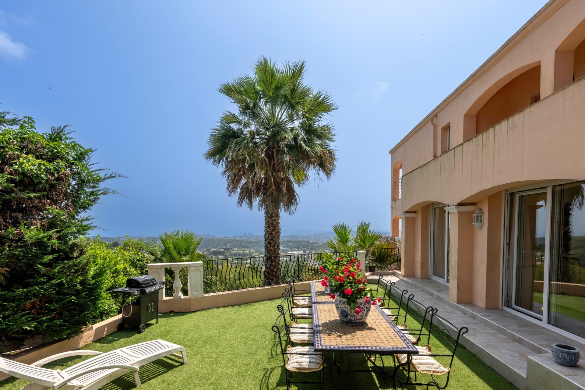 villa de luxe 13 Pièces en vente sur VALLAURIS (06220)