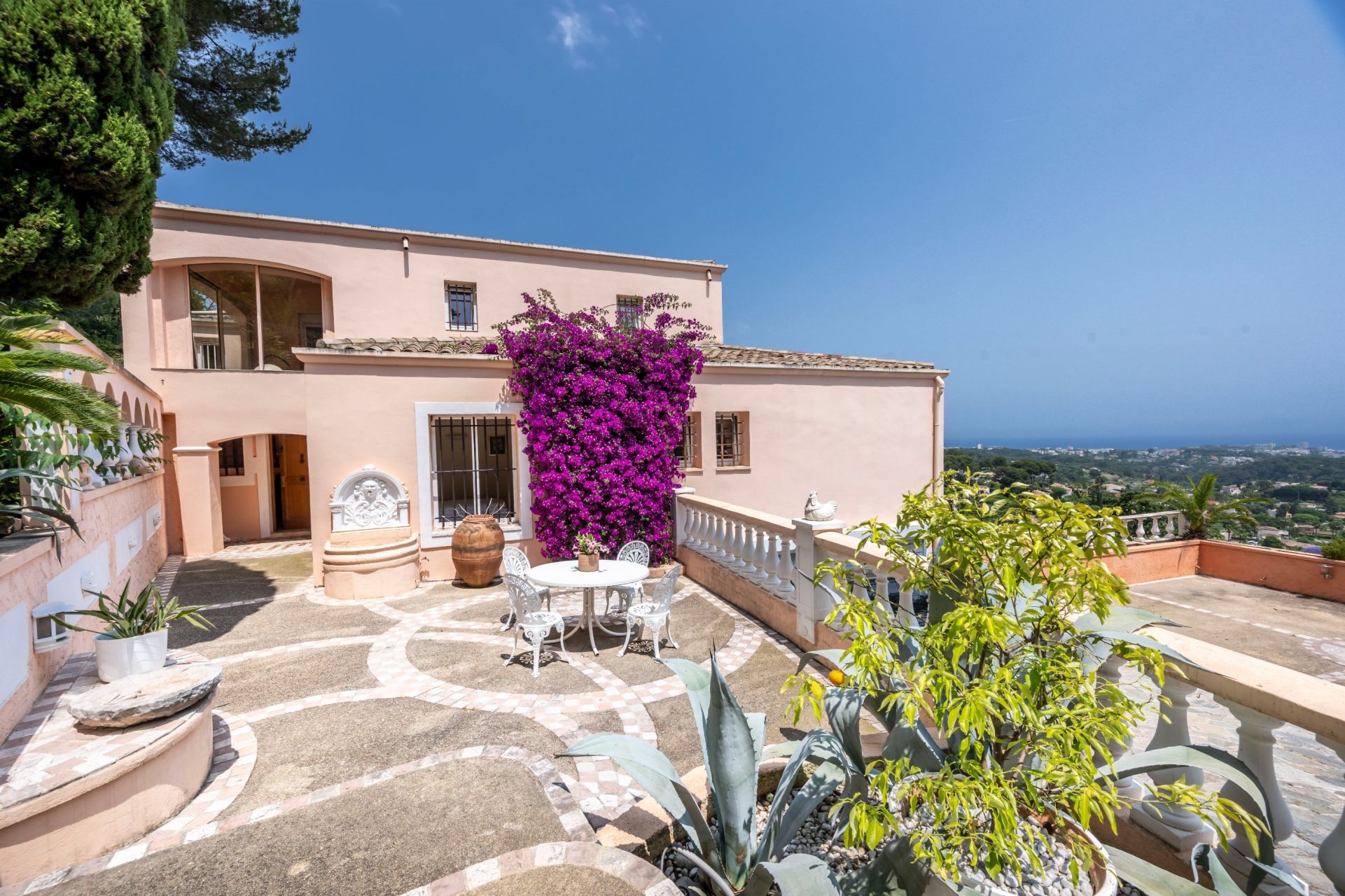 villa de luxe 13 Pièces en vente sur VALLAURIS (06220)