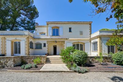 Vente Maison de luxe Aix-en-Provence 7 Pièces 315 m²