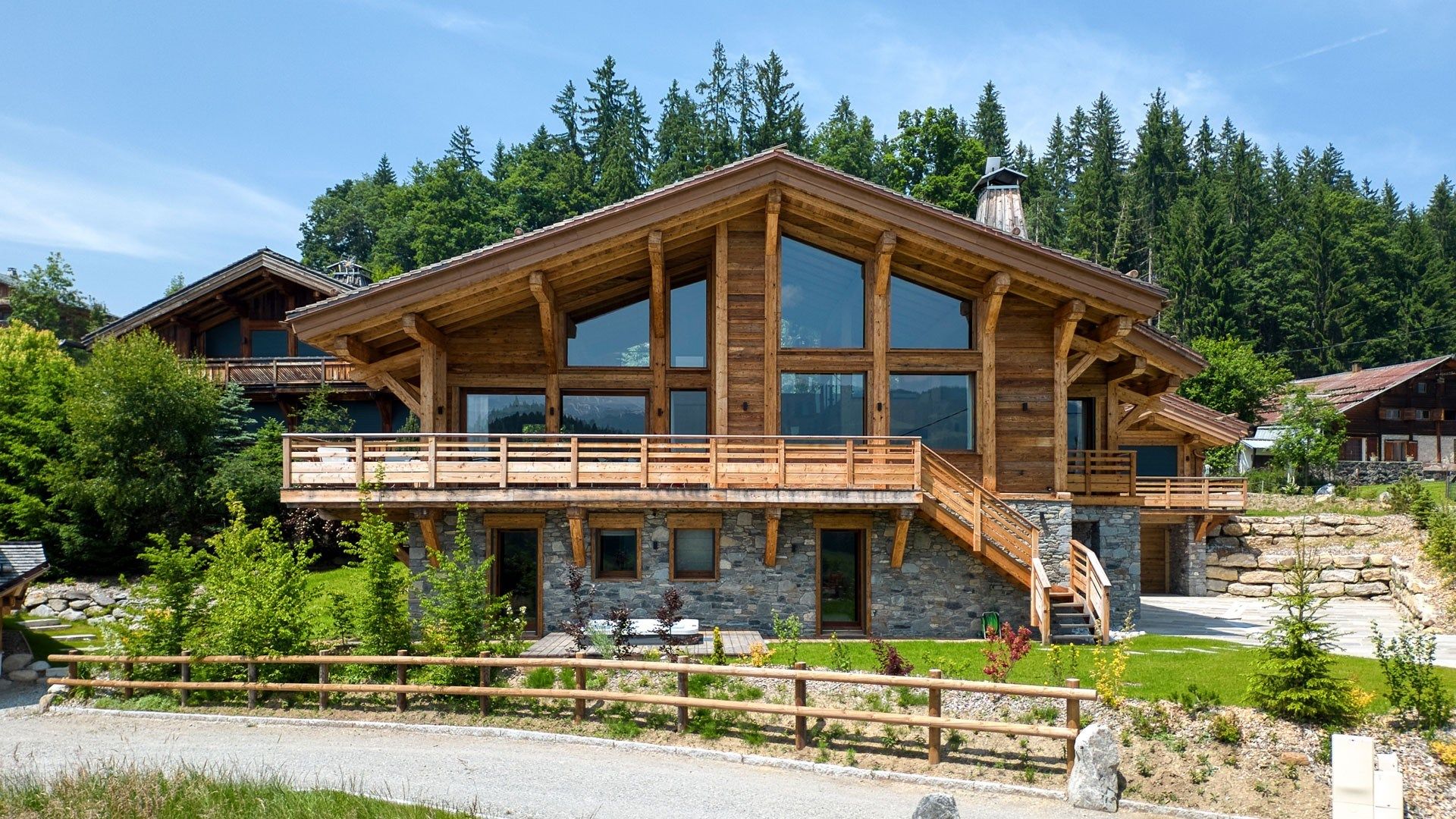 luxury chalet 7 Rooms for seasonal rent on COMBLOUX (74920)
