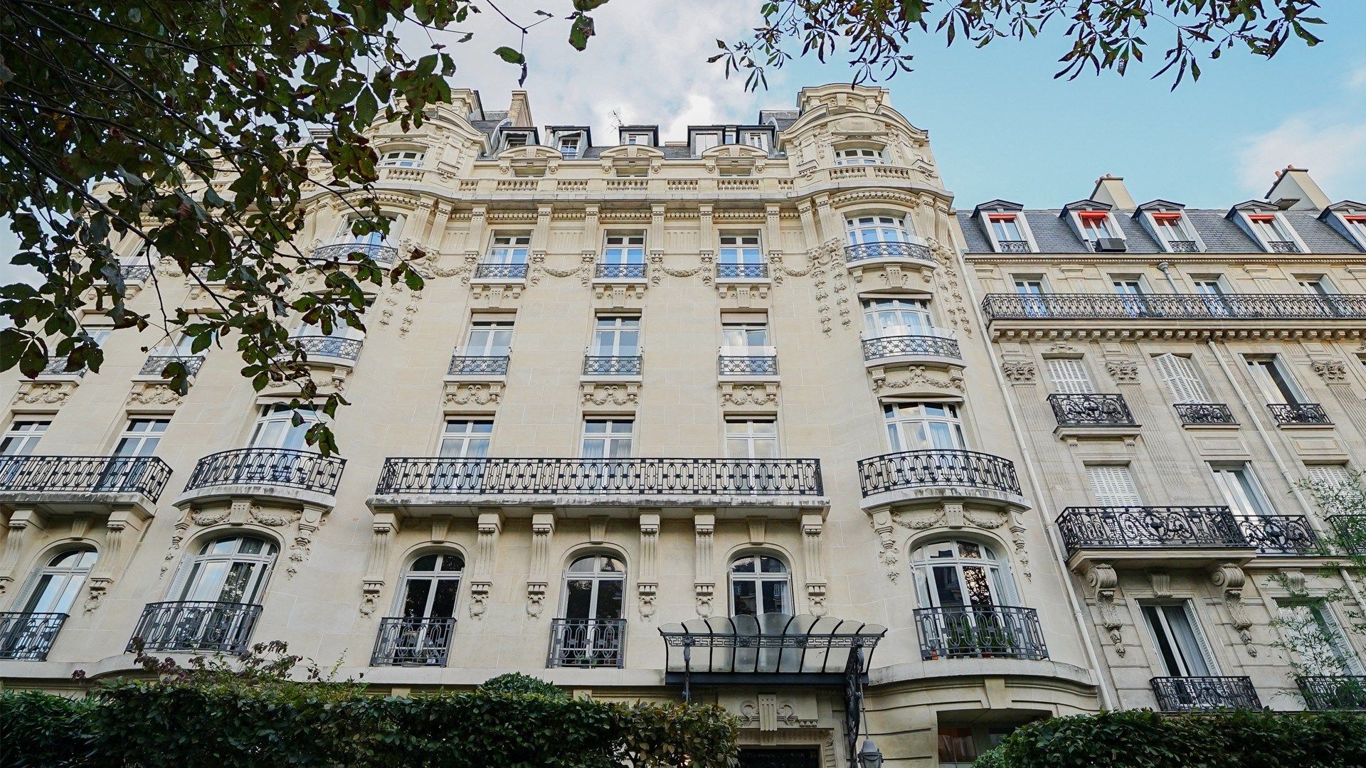 luxury apartment 7 Rooms for sale on NEUILLY SUR SEINE (92200)