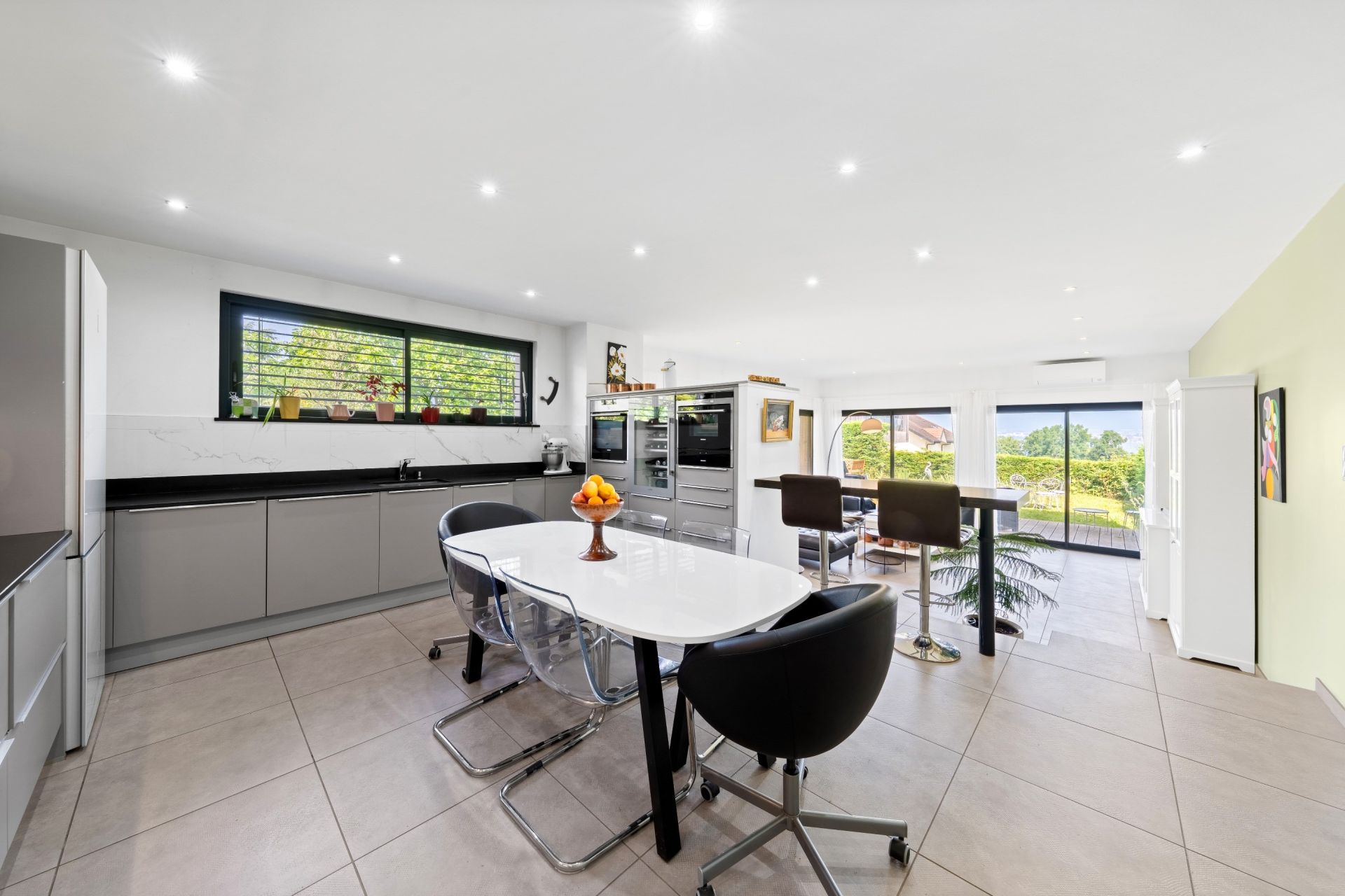 luxury house 5 Rooms for sale on MESSERY (74140)