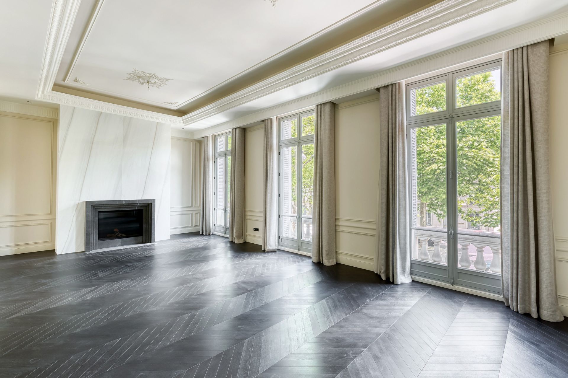 mansion (hôtel particulier) 14 Rooms for sale on PARIS (75116)