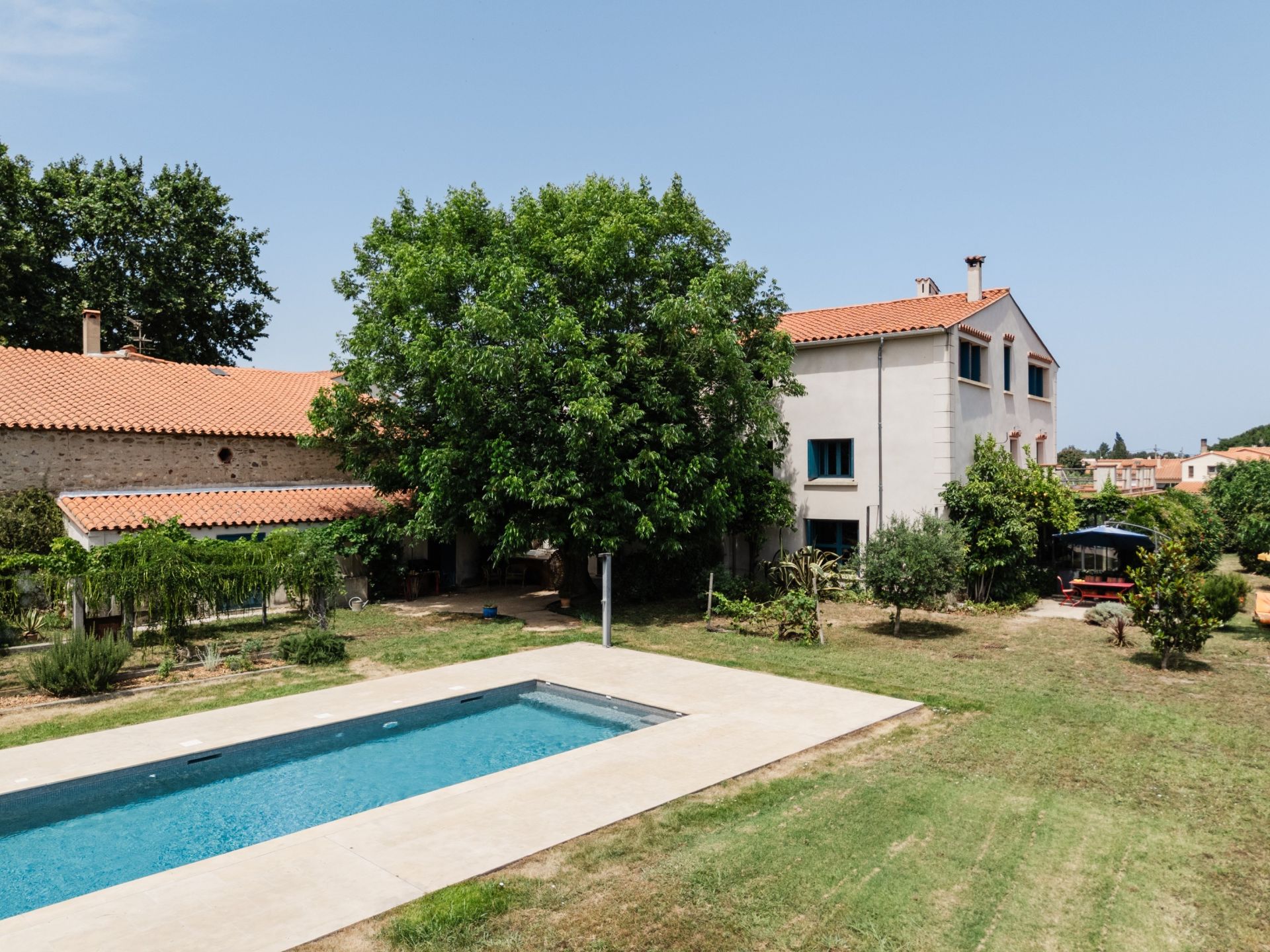 luxury house 12 Rooms for sale on ARGELES SUR MER (66700)
