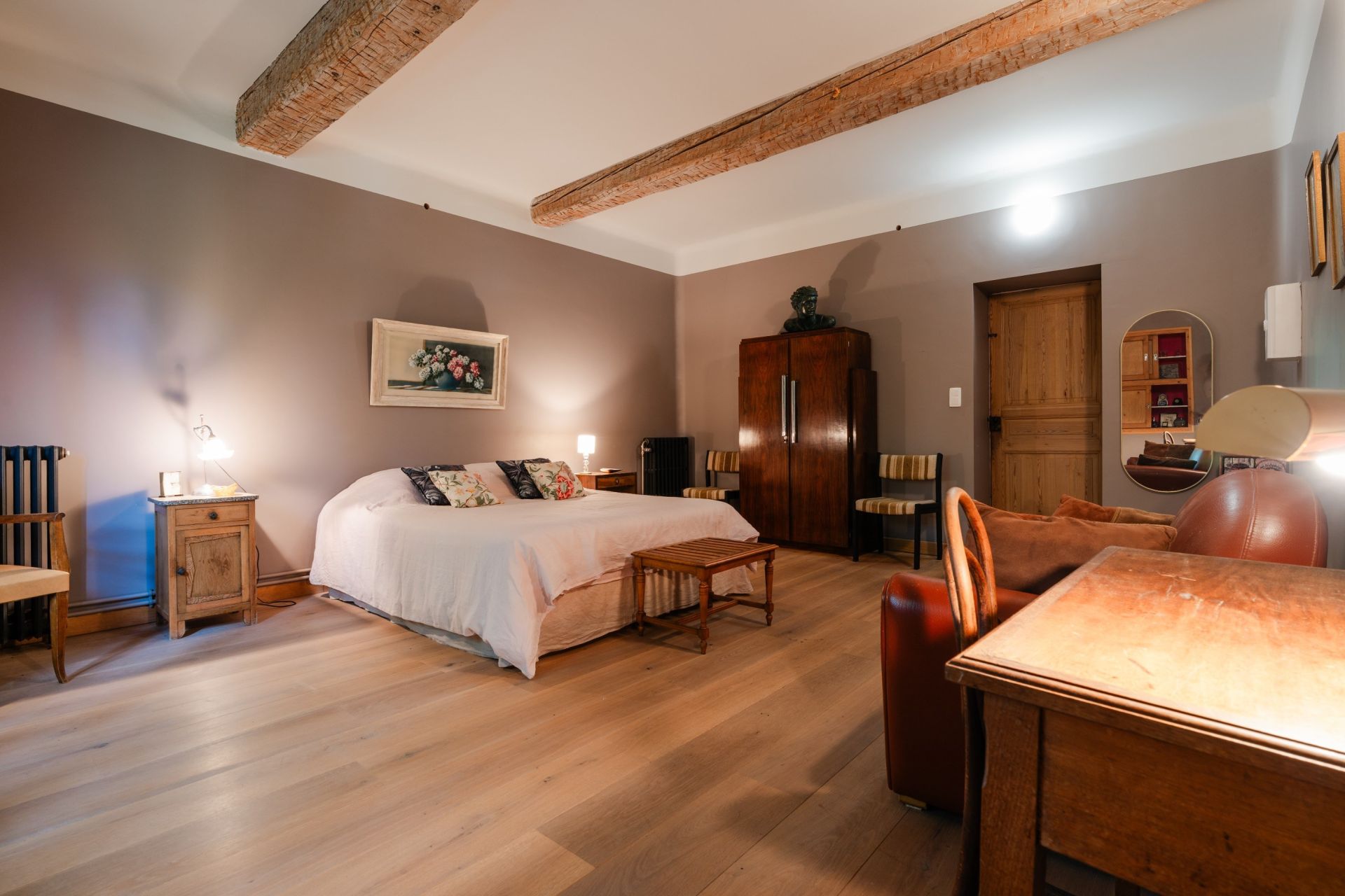 luxury house 12 Rooms for sale on PERPIGNAN (66000)