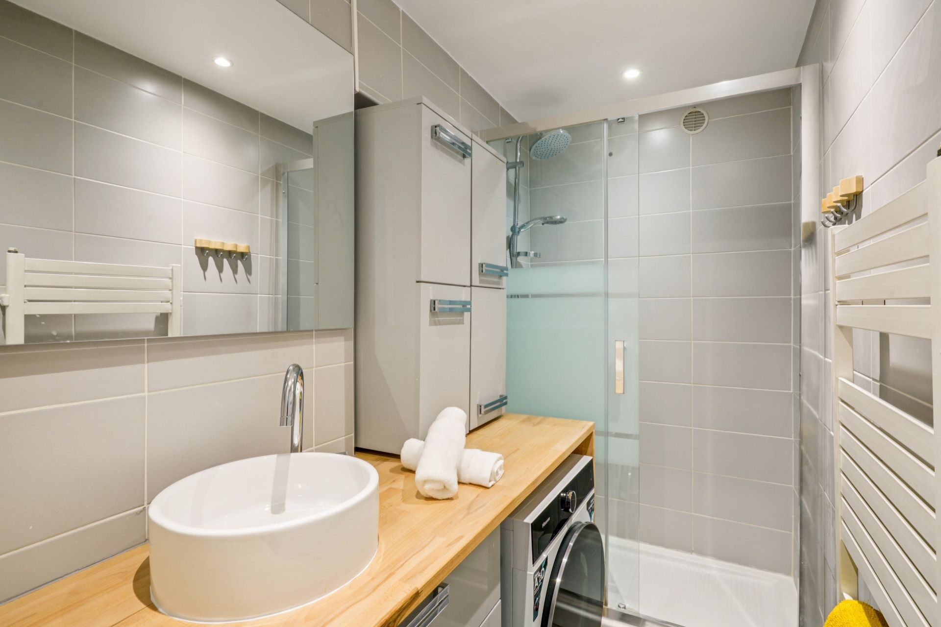 luxury apartment 4 Rooms for sale on PARIS (75007)