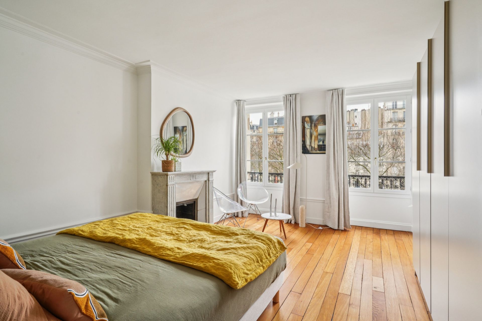 luxury apartment 4 Rooms for sale on PARIS (75007)