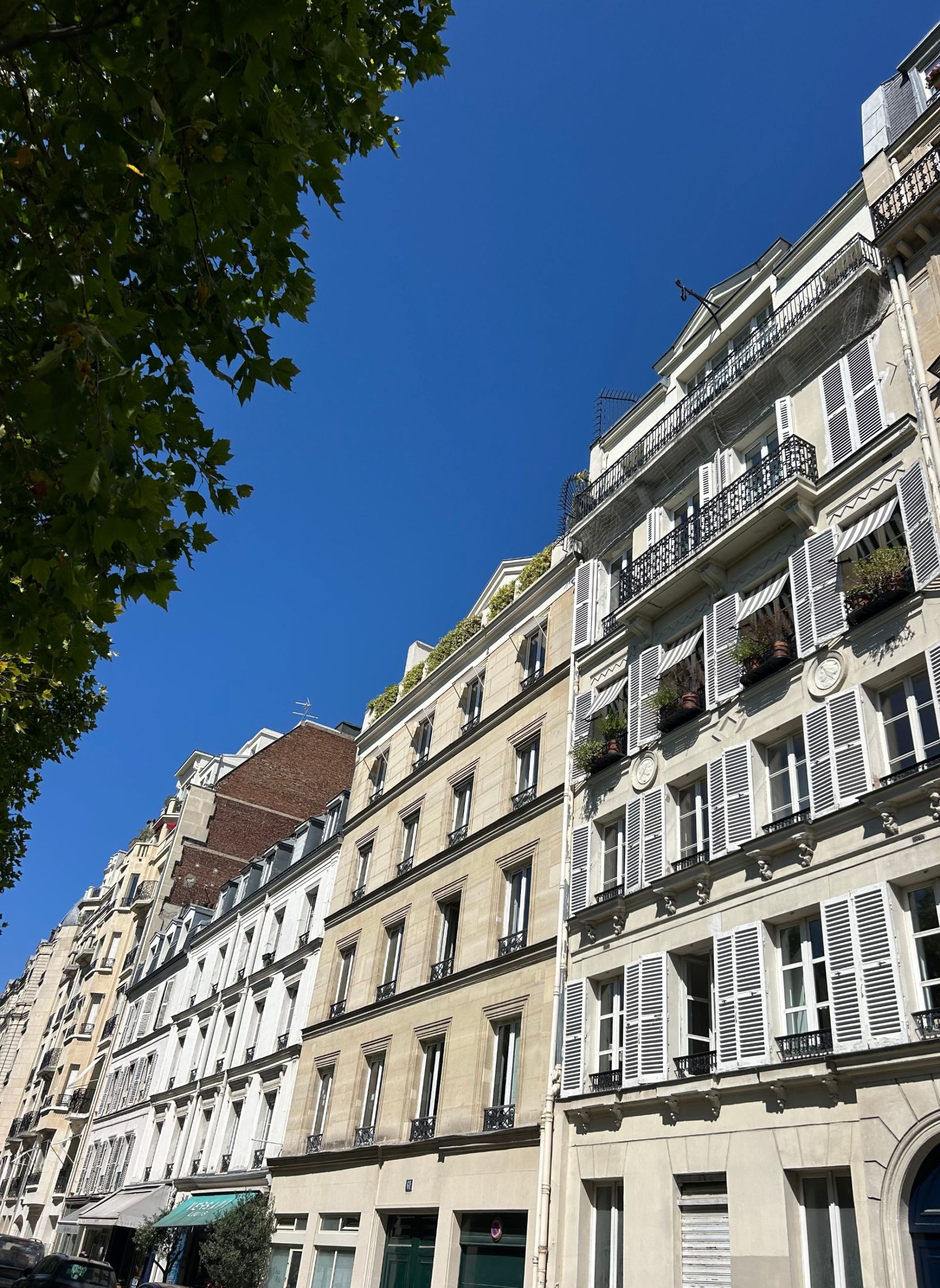 luxury apartment 4 Rooms for sale on PARIS (75007)