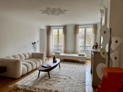 Sale Luxury apartment Paris 7 4 Rooms 91 m²