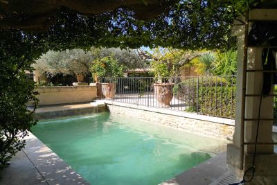 Sale Luxury provencale house Uzès 5&nbsp;Rooms 200&nbsp;m²