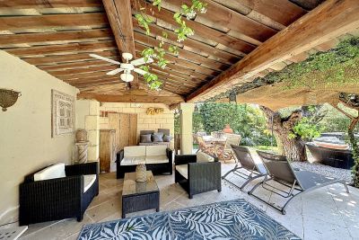 Vente Maison provençale de luxe Uzès 5&nbsp;Pièces 200&nbsp;m²