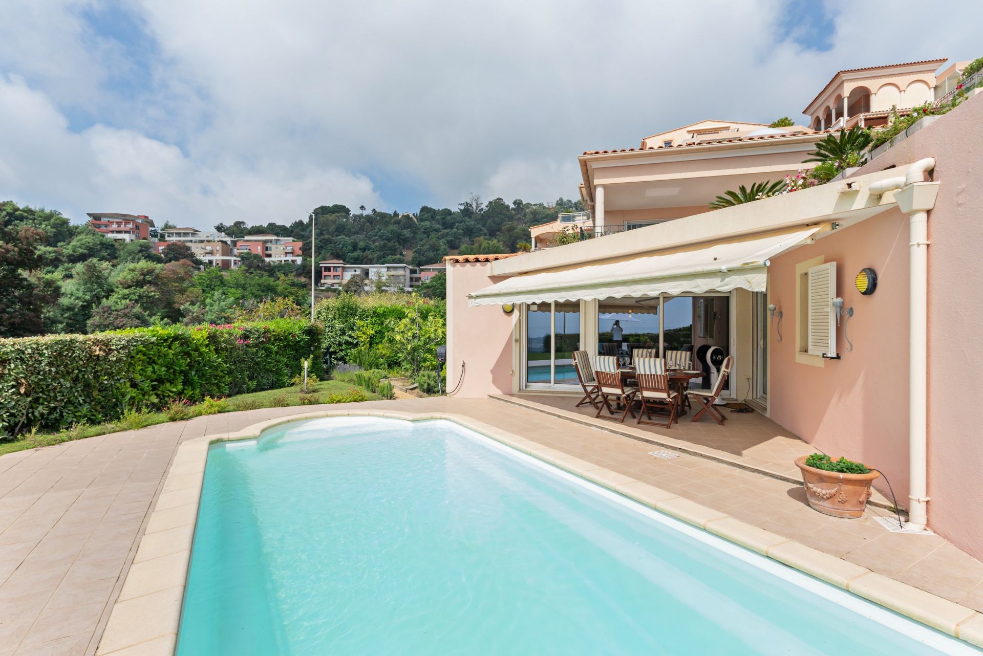 luxury apartment 6 Rooms for sale on MANDELIEU LA NAPOULE (06210)