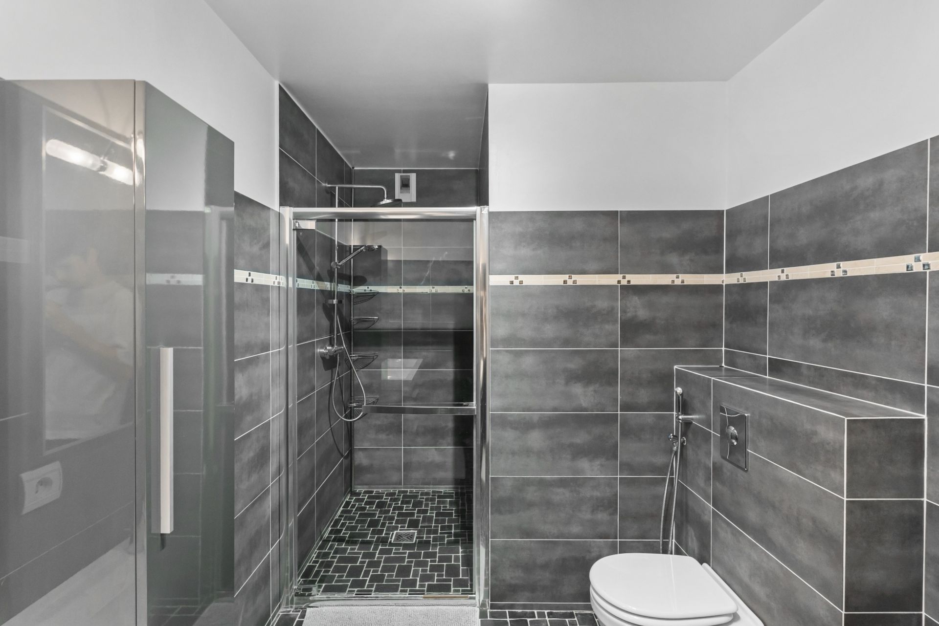 luxury apartment 6 Rooms for sale on MANDELIEU LA NAPOULE (06210)