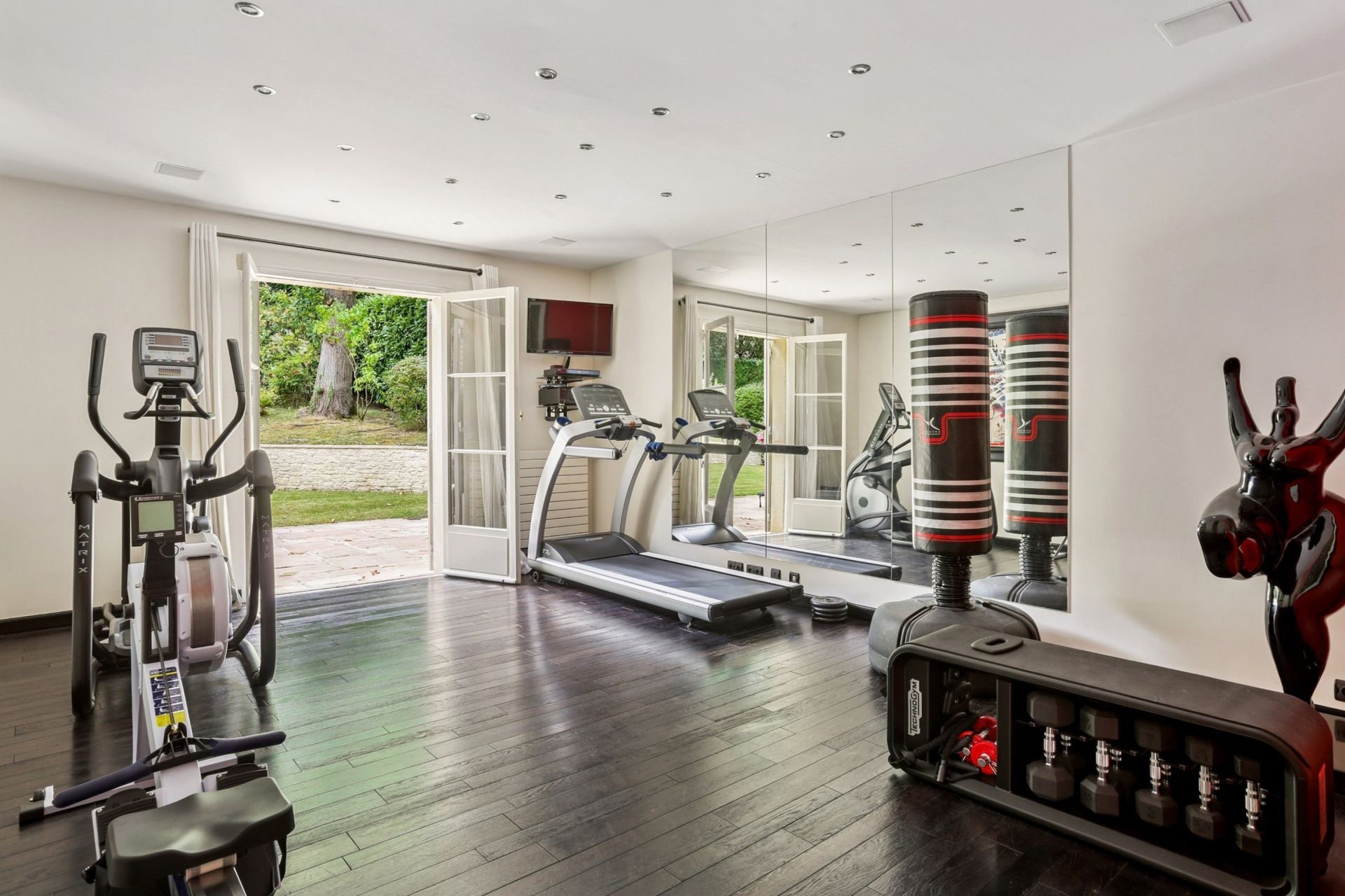 propriété de luxe 14 Pièces en vente sur VILLE D AVRAY (92410)