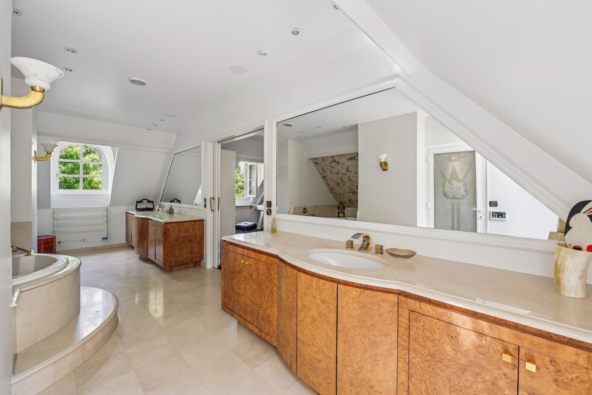 propriété de luxe 14 Pièces en vente sur VILLE D AVRAY (92410)