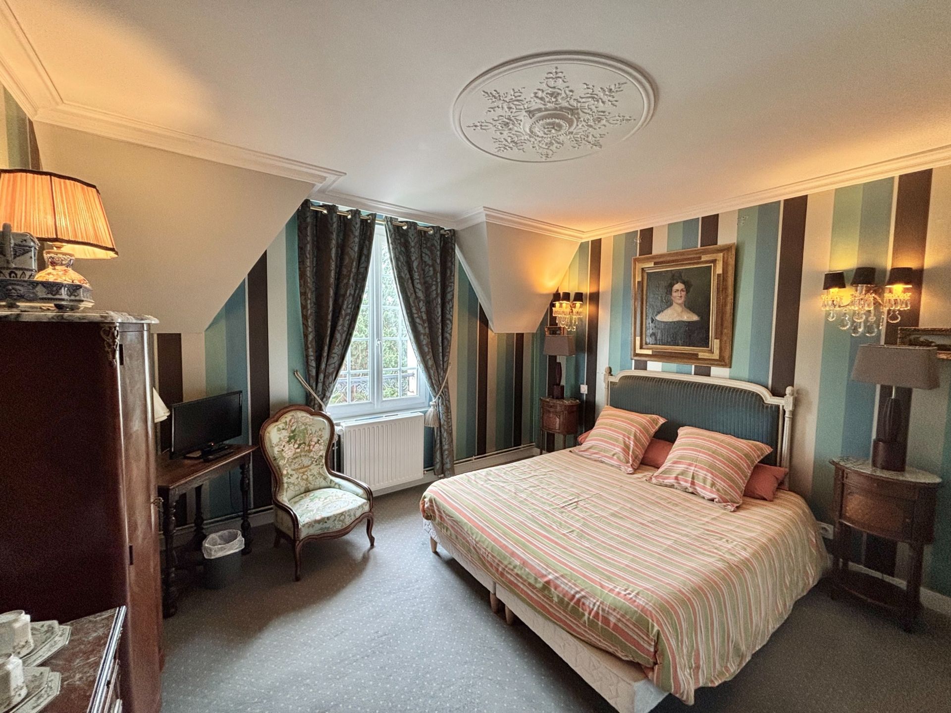 luxury house 12 Rooms for sale on TOURGEVILLE (14800)