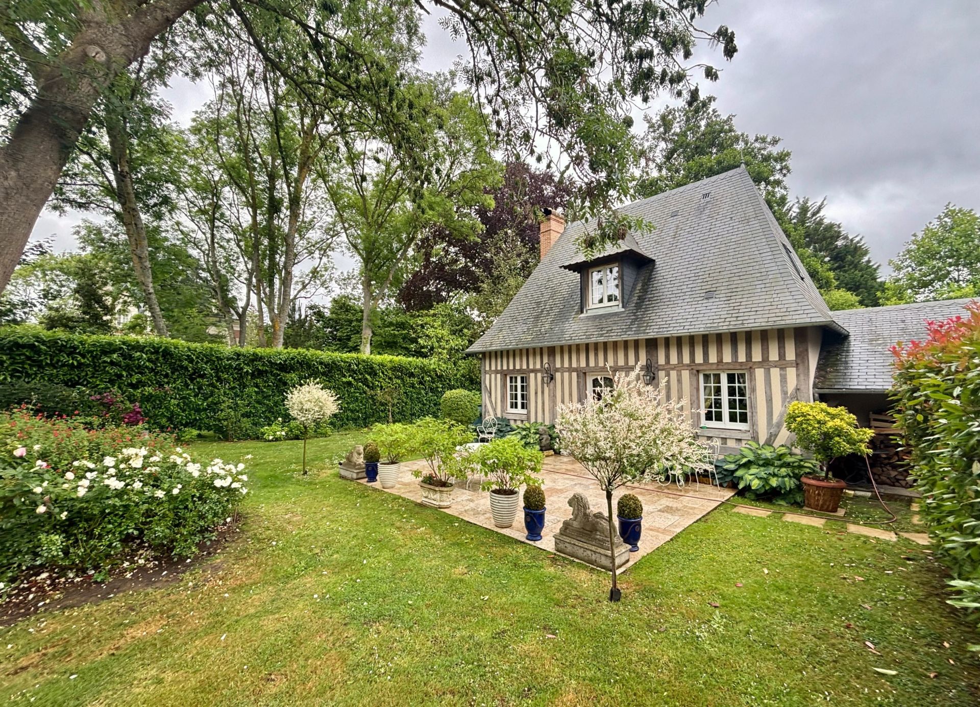 luxury house 12 Rooms for sale on TOURGEVILLE (14800)