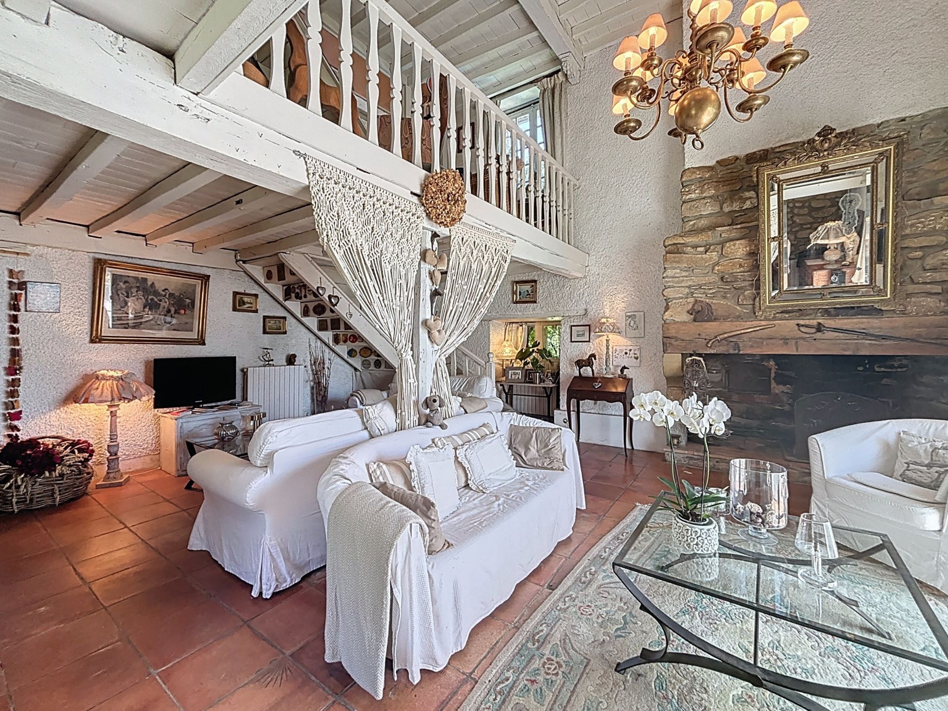 luxury house 20 Rooms for sale on HAUT DE BOSDARROS (64800)