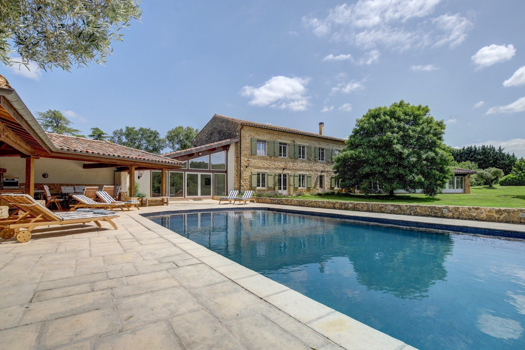 maison de luxe 17 Pièces en vente sur MIREPOIX (09500)