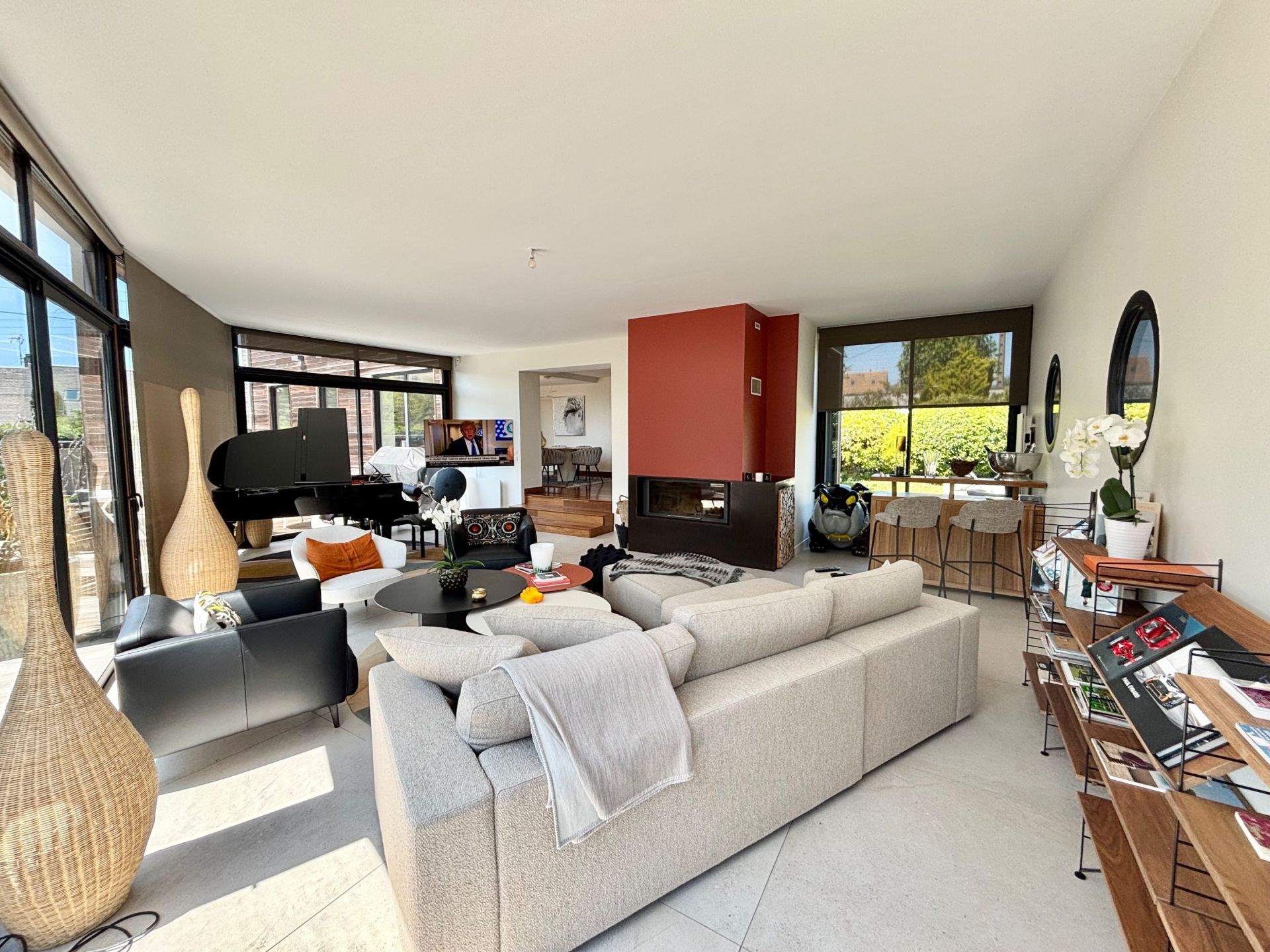 luxury house 8 Rooms for sale on CAEN (14000)