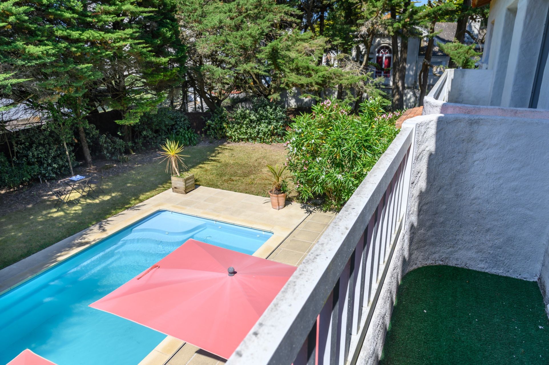 luxury house 7 Rooms for sale on LA BAULE (44500)