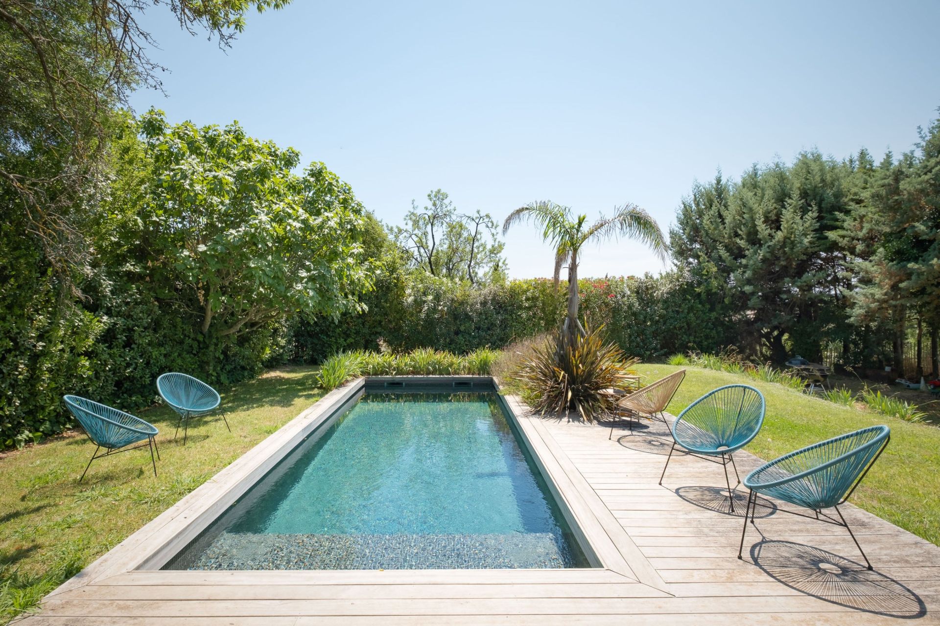 luxury house 5 Rooms for sale on PEZENAS (34120)