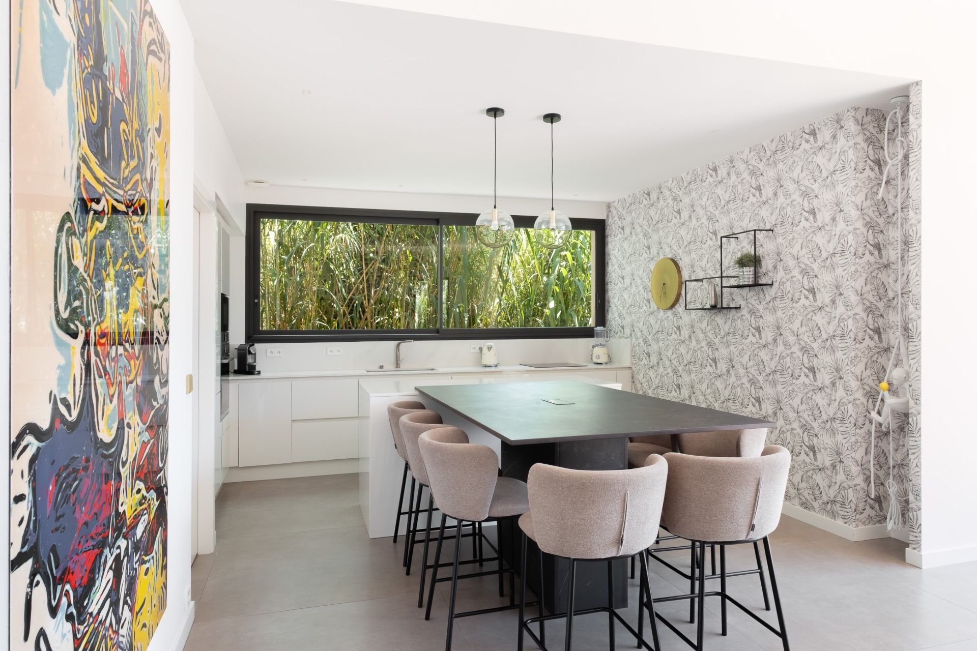 luxury house 5 Rooms for sale on PEZENAS (34120)