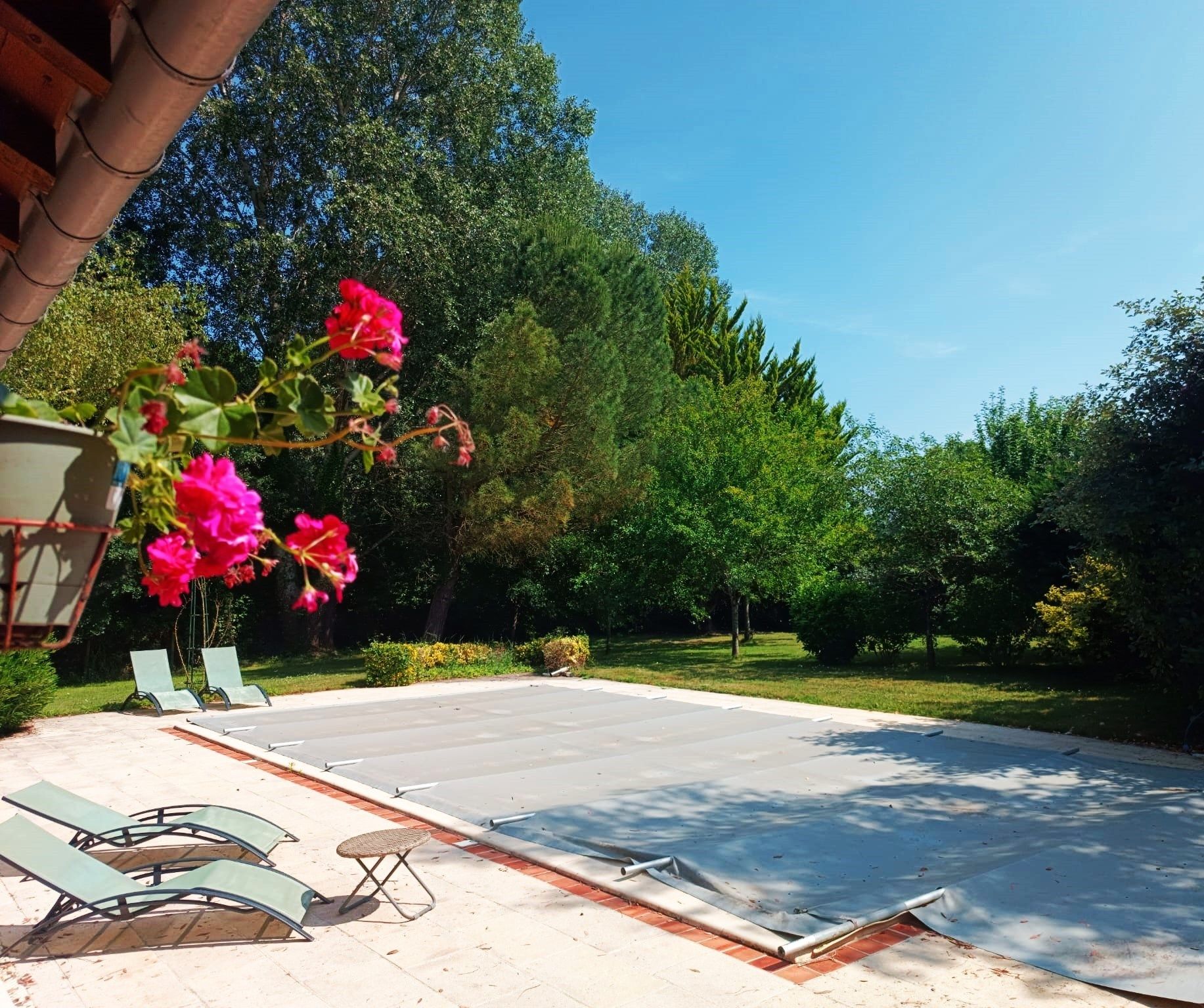 luxury house 7 Rooms for sale on CELLETTES (41120)