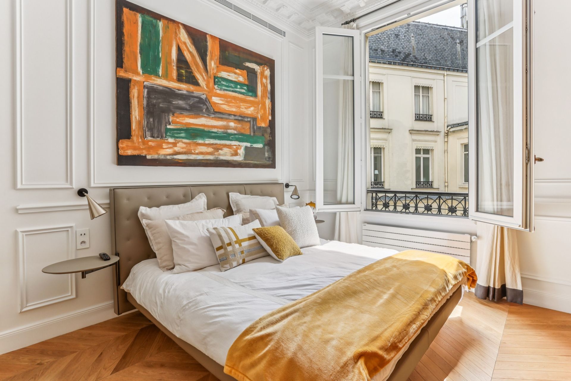 luxury apartment 4 Rooms for sale on PARIS (75008)